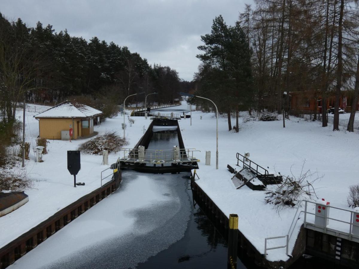 Ferienwohnung Ferienhaus mit 2 FeWo in Mecklenburg Wesenberg Exterior foto