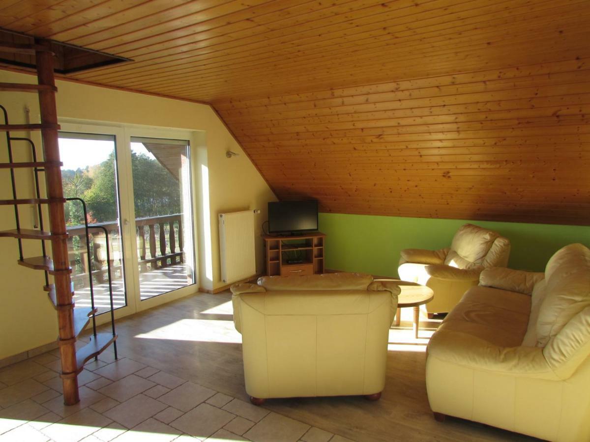 Ferienwohnung Ferienhaus mit 2 FeWo in Mecklenburg Wesenberg Exterior foto